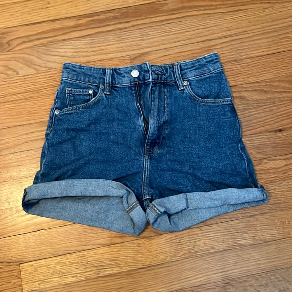 H&M high waisted mom jean shorts